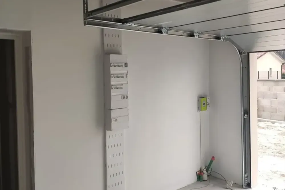 AJS-après-platrerie-garage